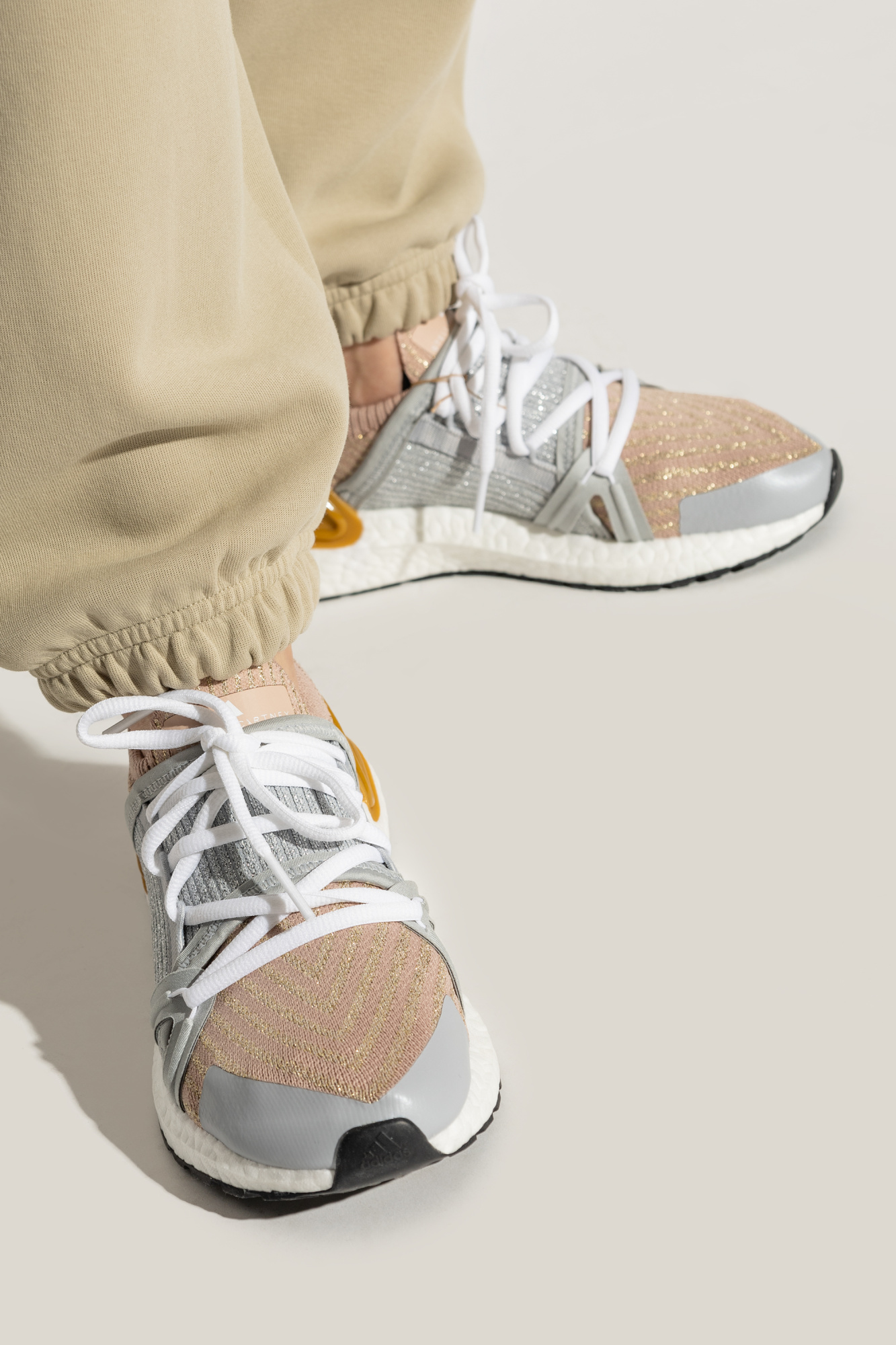 【adidas by Stella McCartney】ASMC ULTRABOOST 20 スニーカー Adidas Women's Stella McCartney aSMC UltraBoost 20 Size 5